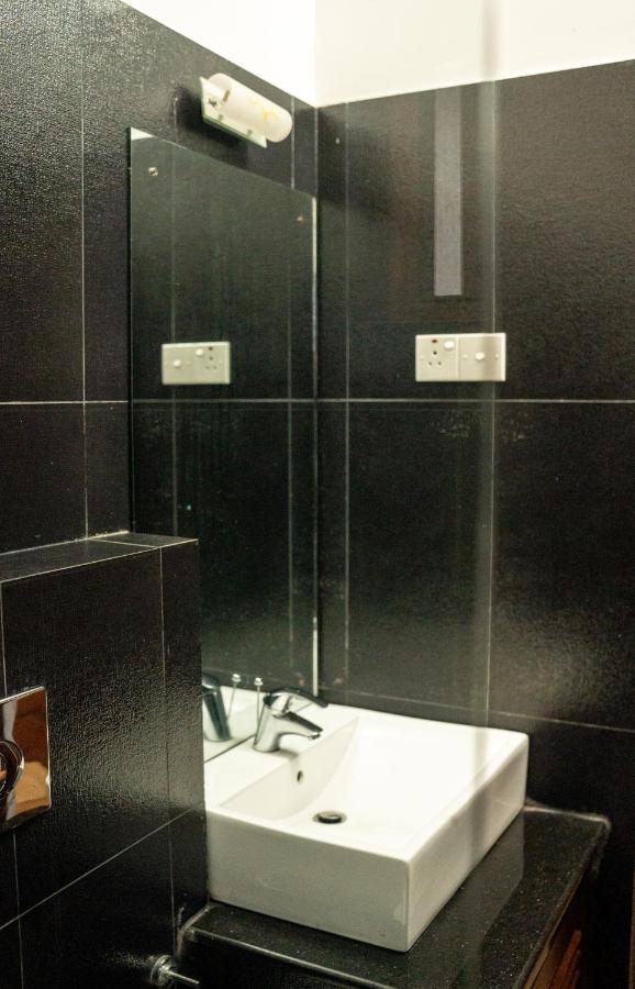 Battaramulla Boutique Villa Sri Jayewardenepura Kotte Dış mekan fotoğraf